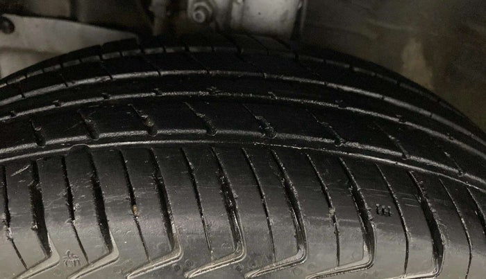 2021 Maruti New Wagon-R LXI CNG 1.0, CNG, Manual, 22,753 km, Left Front Tyre Tread