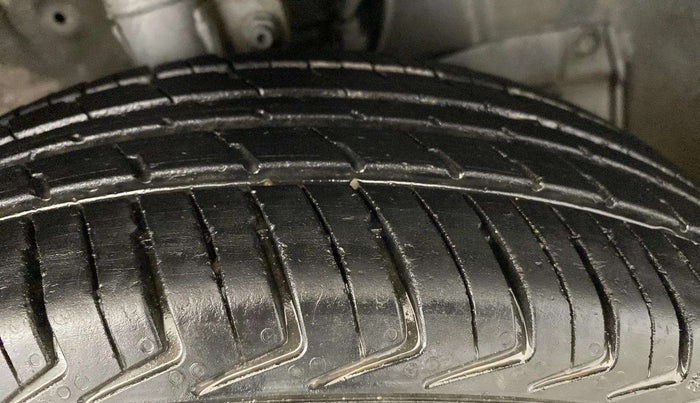 2021 Maruti New Wagon-R LXI CNG 1.0, CNG, Manual, 22,753 km, Right Front Tyre Tread