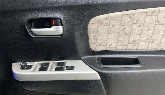 2013 Maruti Wagon R 1.0 VXI, Petrol, Manual, 42,482 km, Driver Side Door Panels Control