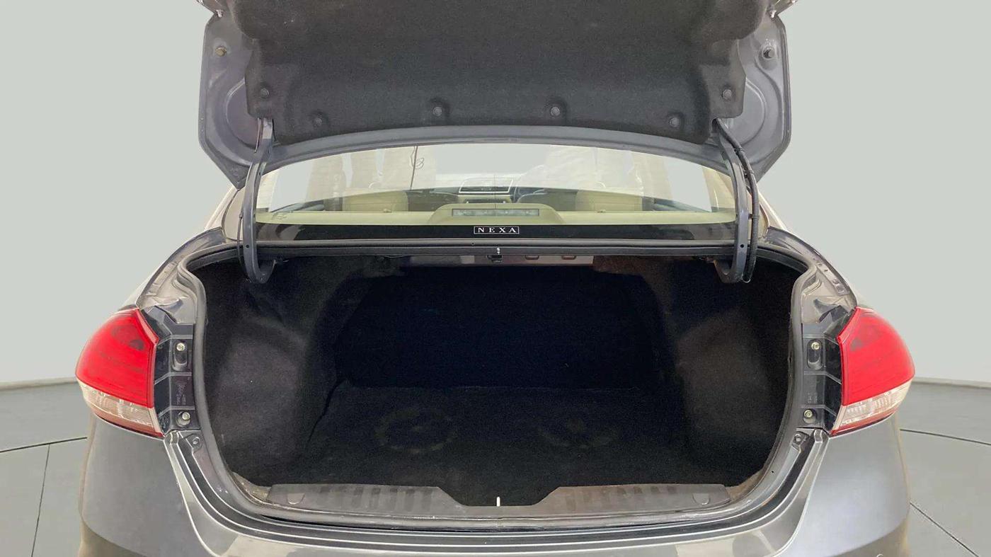 2022 Maruti Ciaz ALPHA 1.5 SHVS PETROL, Petrol, Manual, 32,384 km, Boot Inside