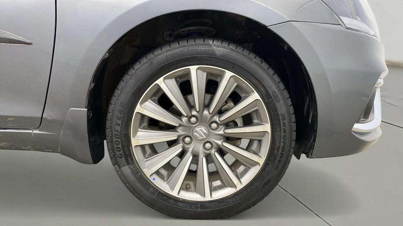 2022 Maruti Ciaz ALPHA 1.5 SHVS PETROL, Petrol, Manual, 32,384 km, Right Front Wheel