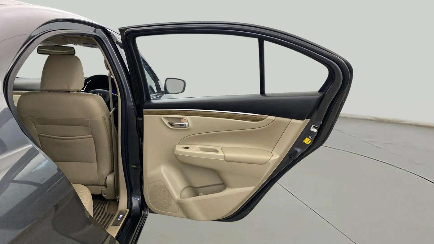 2022 Maruti Ciaz ALPHA 1.5 SHVS PETROL, Petrol, Manual, 32,384 km, RHS Rear Door