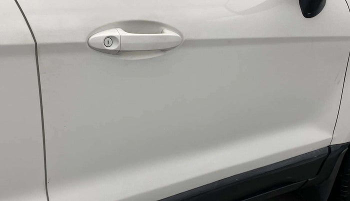 2014 Ford Ecosport TITANIUM 1.5L PETROL AT, Petrol, Automatic, 53,234 km, Driver-side door - Minor scratches