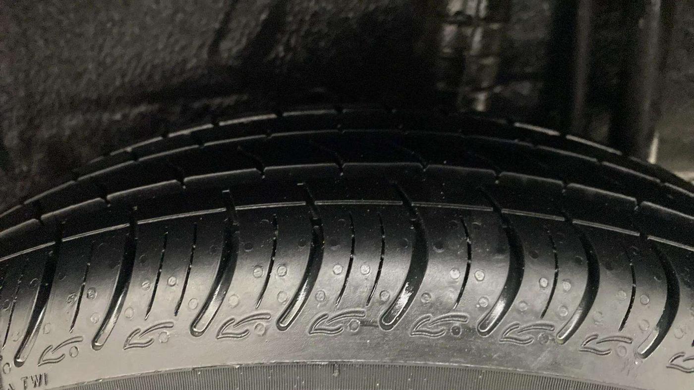2019 Datsun Go Plus T(O), Petrol, Manual, 42,280 km, Left Rear Tyre Tread