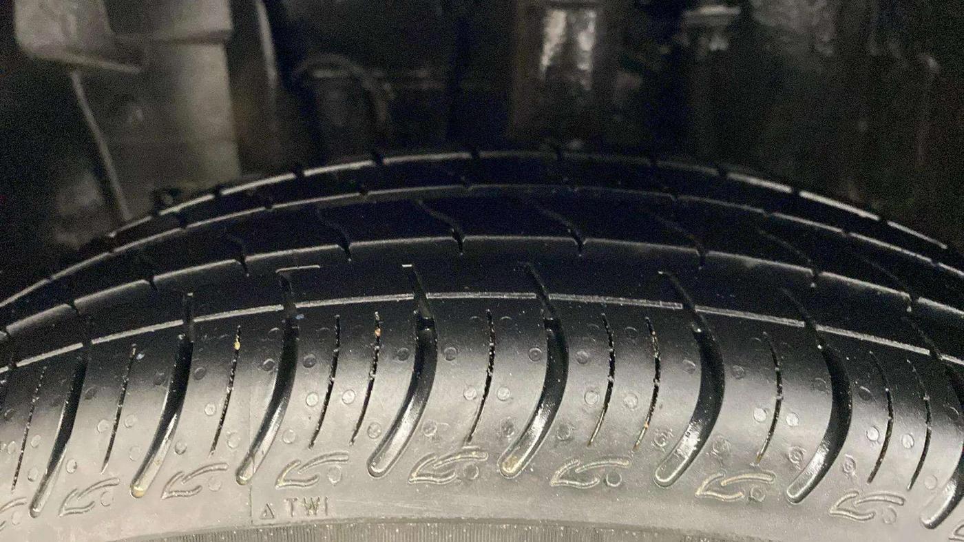 2019 Datsun Go Plus T(O), Petrol, Manual, 42,280 km, Left Front Tyre Tread