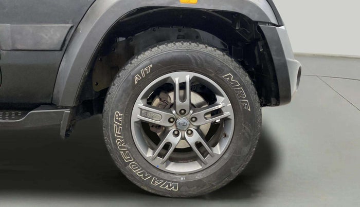 2021 Mahindra Thar LX PETROL HT 4WD AT, Petrol, Automatic, 26,742 km, Right Front Wheel