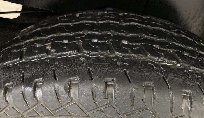 2021 Mahindra Thar LX PETROL HT 4WD AT, Petrol, Automatic, 26,742 km, Right Front Tyre Tread