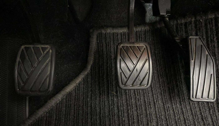 2022 Maruti Baleno ALPHA PETROL 1.2, Petrol, Manual, 17,829 km, Pedals