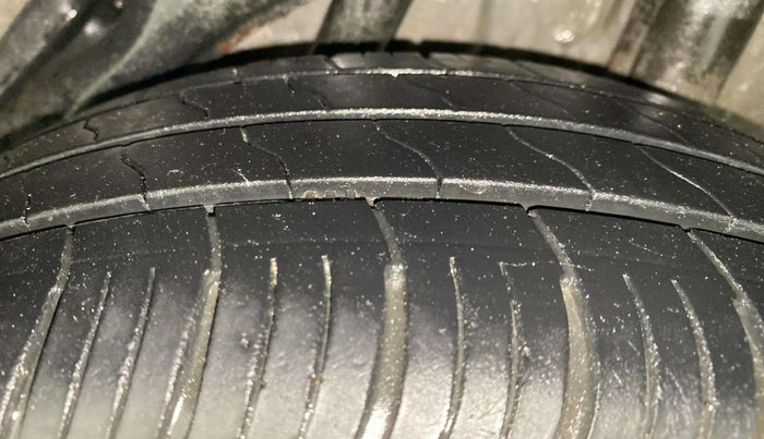 2014 Honda Amaze 1.2L I-VTEC S, Petrol, Manual, 58,646 km, Left Rear Tyre Tread
