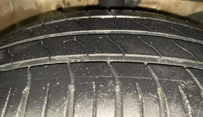 2014 Honda Amaze 1.2L I-VTEC S, Petrol, Manual, 58,646 km, Right Front Tyre Tread