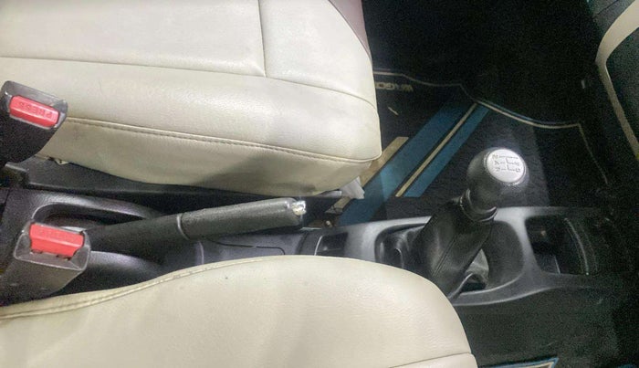 2015 Maruti Wagon R 1.0 VXI, Petrol, Manual, 41,545 km, Gear Lever