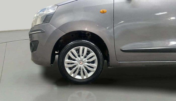 2015 Maruti Wagon R 1.0 VXI, Petrol, Manual, 41,545 km, Left Front Wheel