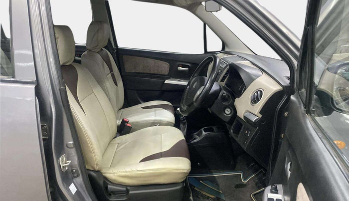 2015 Maruti Wagon R 1.0 VXI, Petrol, Manual, 41,545 km, Right Side Front Door Cabin
