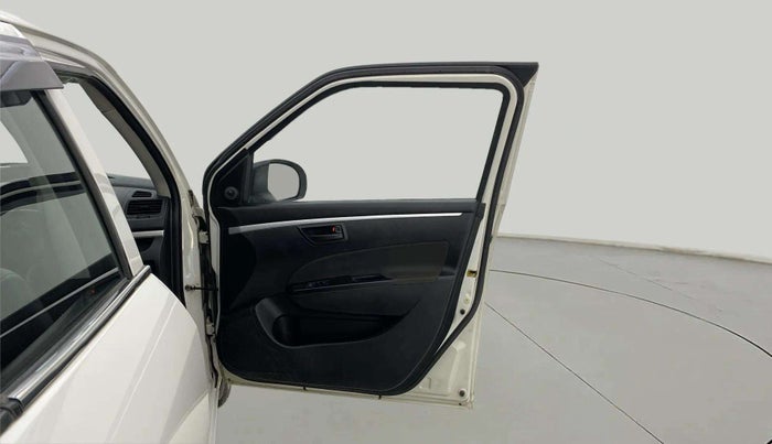 2015 Maruti Swift LXI, Petrol, Manual, 36,810 km, RHS Front Door