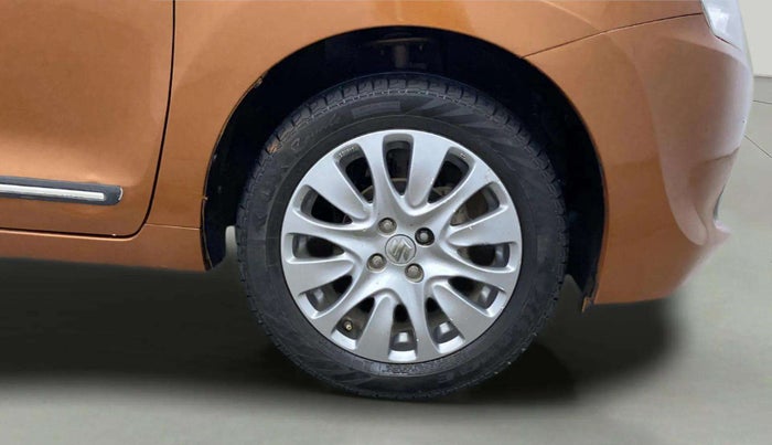 2016 Maruti Baleno ZETA PETROL 1.2, Petrol, Manual, 71,275 km, Right Front Wheel