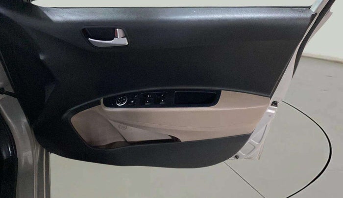 2016 Hyundai Grand i10 Sports plus 1.2, Petrol, Manual, 45,608 km, Driver Side Door Panels Control