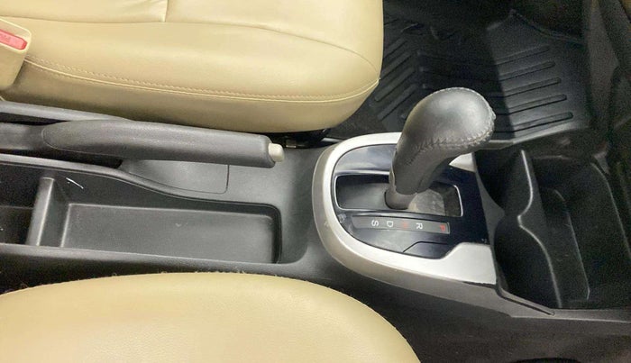 2017 Honda Jazz 1.2L I-VTEC V AT, Petrol, Automatic, 67,607 km, Gear Lever