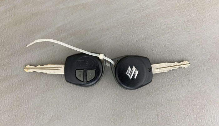 2020 Maruti Baleno DELTA PETROL 1.2, Petrol, Manual, 61,810 km, Key Close Up