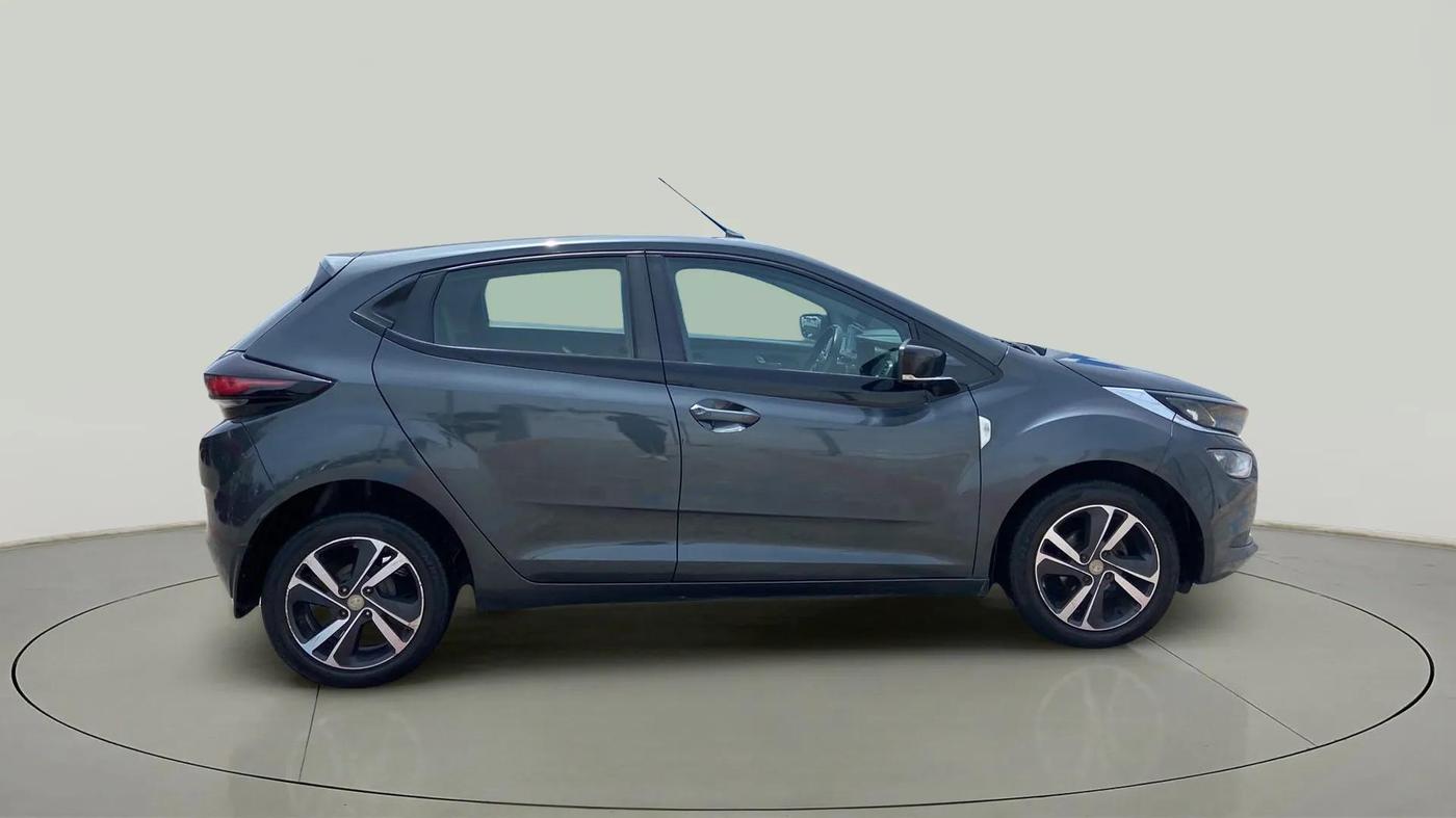 2020 Tata ALTROZ XZ PETROL, Petrol, Manual, 82,607 km, Right Side View