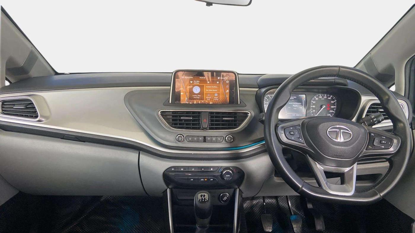 2020 Tata ALTROZ XZ PETROL, Petrol, Manual, 82,607 km, Dashboard