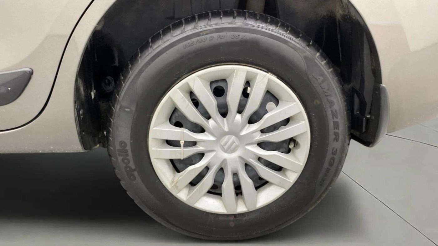 2021 Maruti Dzire VXI AMT, Petrol, Automatic, 18,848 km, Left Rear Wheel