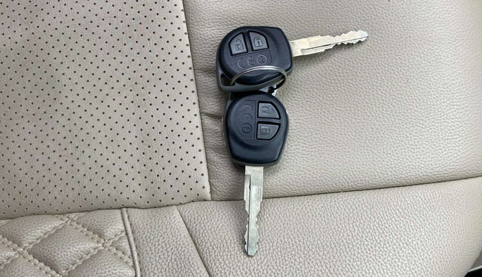 2021 Maruti Dzire VXI AMT, Petrol, Automatic, 18,680 km, Key Close Up