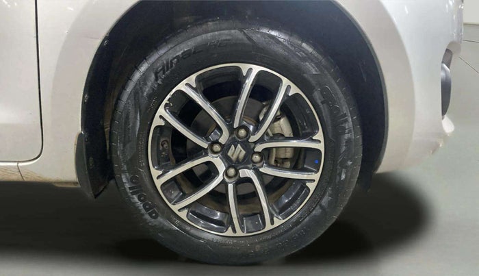 2022 Maruti Swift ZXI PLUS AMT, Petrol, Automatic, 28,269 km, Right Front Wheel