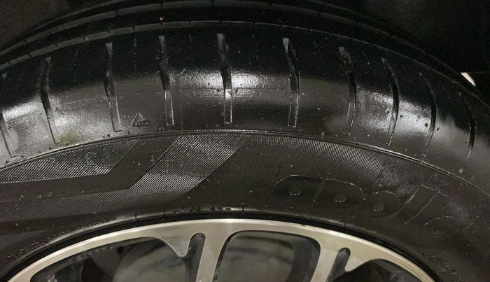 2022 Maruti Swift ZXI PLUS AMT, Petrol, Automatic, 28,269 km, Left Rear Tyre Tread