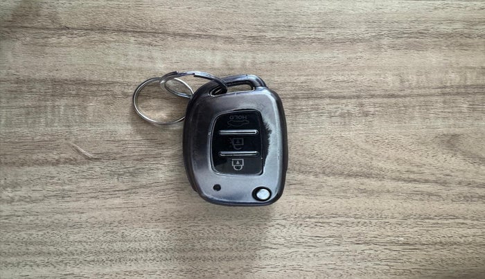 2022 Hyundai VENUE S(O) 1.2, Petrol, Manual, 22,960 km, Key Close Up