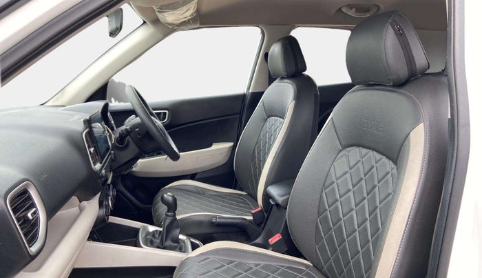 2022 Hyundai VENUE S(O) 1.2, Petrol, Manual, 22,960 km, Right Side Front Door Cabin