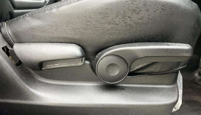 2022 Maruti Vitara Brezza ZXI PLUS, Petrol, Manual, 43,708 km, Driver Side Adjustment Panel