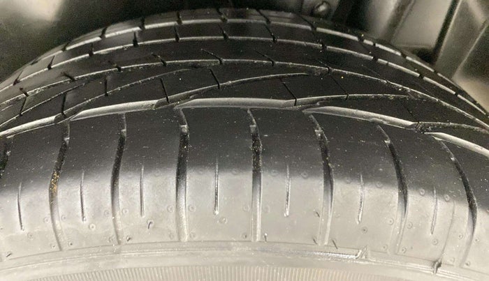 2022 Maruti Vitara Brezza ZXI PLUS, Petrol, Manual, 43,708 km, Left Rear Tyre Tread