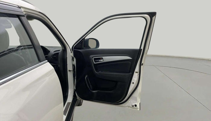 2022 Maruti Vitara Brezza ZXI PLUS, Petrol, Manual, 43,708 km, RHS Front Door