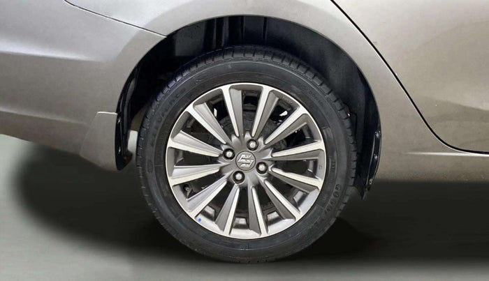 2019 Maruti Ciaz ALPHA  AT 1.5 SHVS PETROL, Petrol, Automatic, 62,350 km, Right Rear Wheel