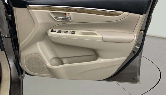 2019 Maruti Ciaz ALPHA  AT 1.5 SHVS PETROL, Petrol, Automatic, 62,350 km, Driver Side Door Panels Control
