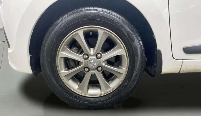 2016 Hyundai Grand i10 ASTA (O) AT 1.2 KAPPA VTVT, CNG, Automatic, 66,779 km, Left Front Wheel