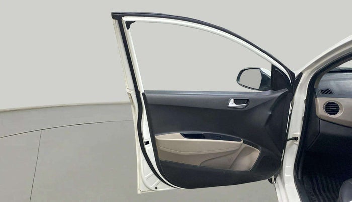 2016 Hyundai Grand i10 ASTA (O) AT 1.2 KAPPA VTVT, CNG, Automatic, 66,779 km, LHS Front Door
