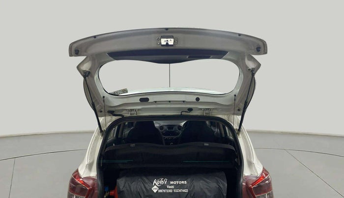 2016 Hyundai Grand i10 ASTA (O) AT 1.2 KAPPA VTVT, CNG, Automatic, 66,779 km, Boot Door Open