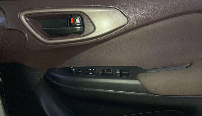 2023 Maruti FRONX DELTA PLUS 1.0 TURBO MT, Petrol, Manual, 24,388 km, Driver Side Door Panels Control