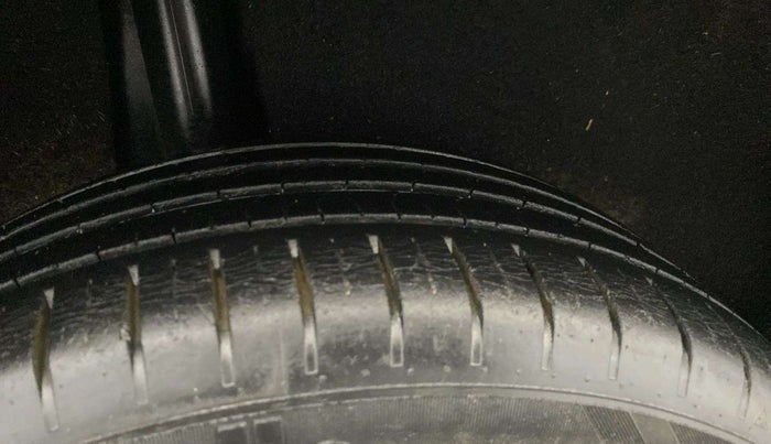 2018 Maruti Baleno ZETA PETROL 1.2, Petrol, Manual, 44,543 km, Right Rear Tyre Tread