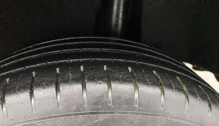 2018 Maruti Baleno ZETA PETROL 1.2, Petrol, Manual, 44,543 km, Left Rear Tyre Tread