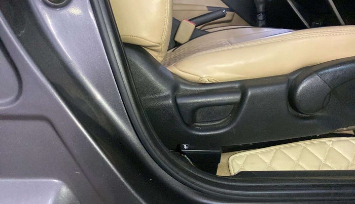 2019 Honda City 1.5L I-VTEC VX, Petrol, Manual, 66,788 km, Driver Side Adjustment Panel