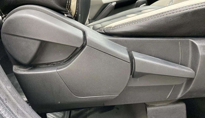 2021 Nissan MAGNITE XL TURBO CVT, Petrol, Automatic, 28,663 km, Driver Side Adjustment Panel
