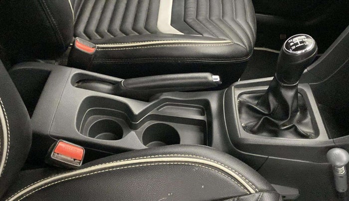 2018 Maruti Vitara Brezza VDI (O), Diesel, Manual, 24,838 km, Gear Lever