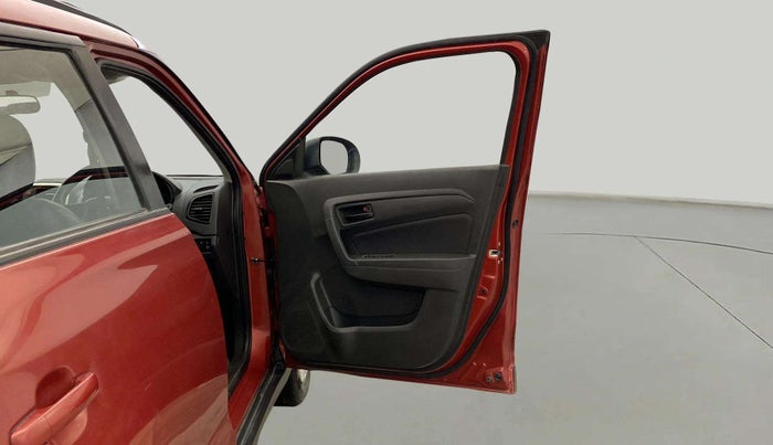 2018 Maruti Vitara Brezza VDI (O), Diesel, Manual, 24,838 km, RHS Front Door