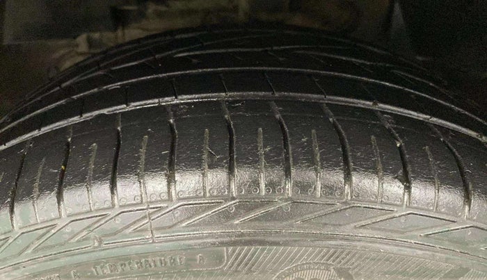 2022 Tata NEXON XZ PLUS PETROL, Petrol, Manual, 39,976 km, Left Front Tyre Tread