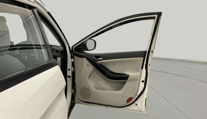 2022 Tata NEXON XZ PLUS PETROL, Petrol, Manual, 39,976 km, RHS Front Door