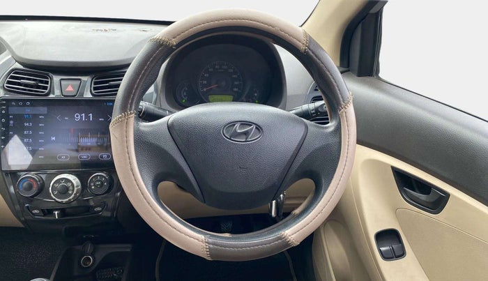 2013 Hyundai Eon ERA +, Petrol, Manual, 20,387 km, Steering Wheel Close Up