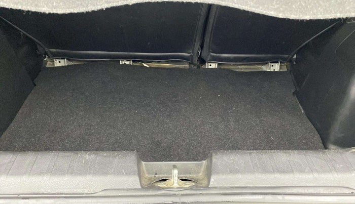 2021 Maruti Baleno ZETA PETROL 1.2, Petrol, Manual, 31,537 km, Boot Inside