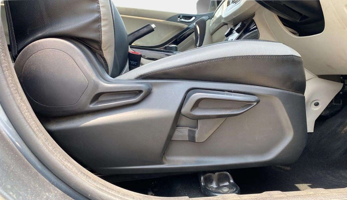 2023 Tata NEXON XZA PLUS SUNROOF PETROL, Petrol, Automatic, 38,182 km, Driver Side Adjustment Panel
